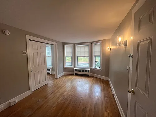 134 South St Photo 1