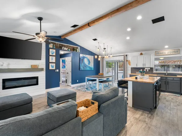 1142 SW Jumper Street, Port St Lucie, FL 34983