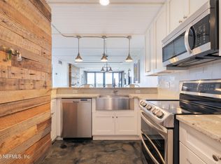 275 1st St S APT 102, Jacksonville Beach, FL 32250