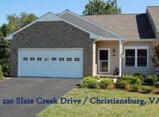 220 Slate Creek Dr, Christiansburg, VA 24073
