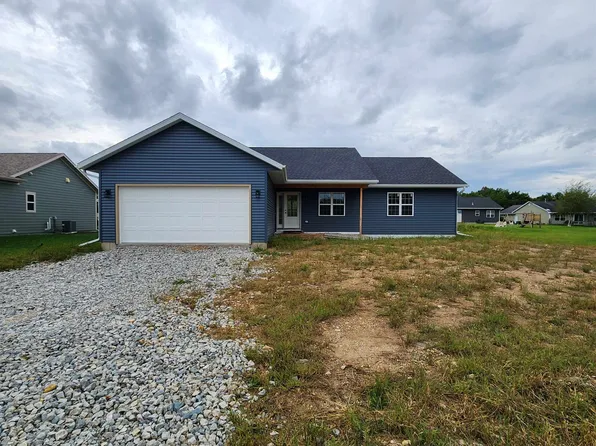 125 Pine Tree Ln, Darien, WI 53114