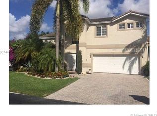 10763 NW 53rd Ln, Doral, FL 33178
