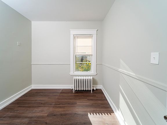 5th image of 504 Morris St #2