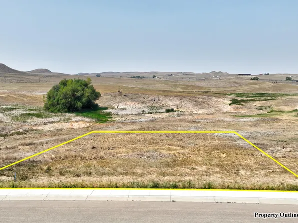 410 Mountain Shadow Dr, Gillette, WY 82718