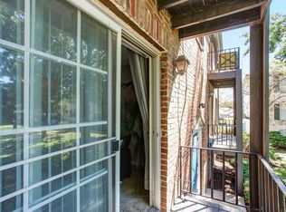 12445 W 97th Ter #311B, Lenexa, KS 66215