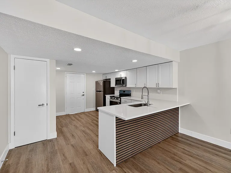 9826 Pocono St #9826 — Photo 5