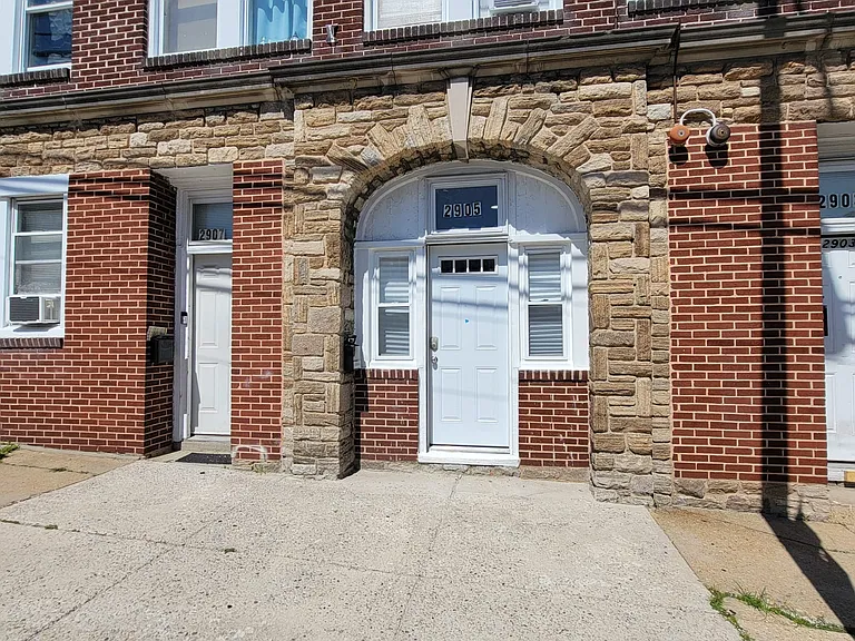 2905 Hillen Rd — Photo 2