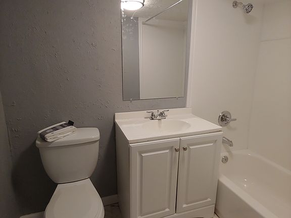 3rd image of 280 Morris Dr