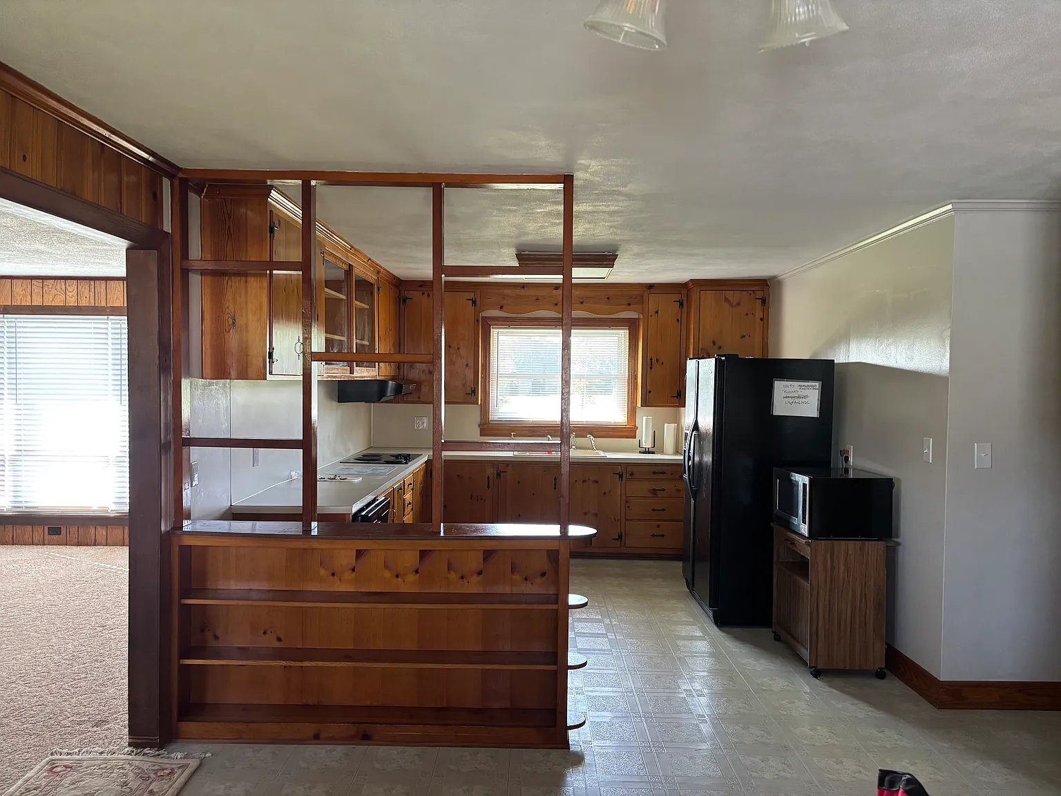 3 bed, 1.5 bath, 1900 sqft, $2,000 — Photo 4