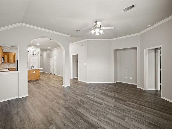 5th image of 2806 Argos Dr