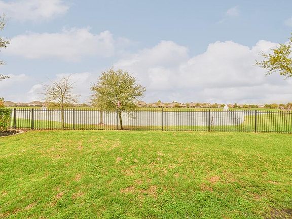 2nd image of 20702 Kerby Pl