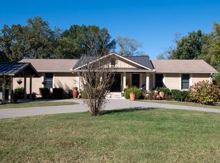 318 W Lee Etta Dr, Gallatin, TN 37066
