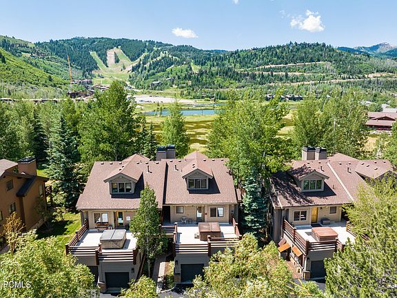 2nd image of 1955 Deer Valley Dr N #402