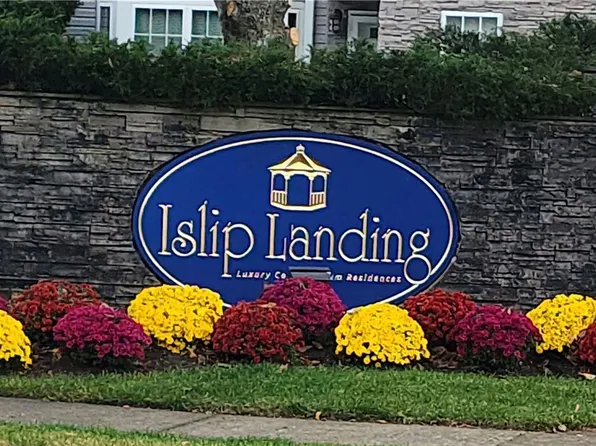 247 Medea Way #247, Central Islip, NY 11722