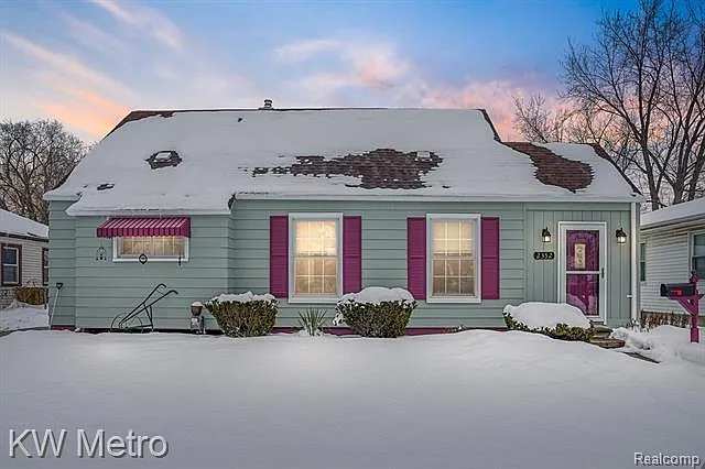 2352 Wiltshire Rd photo 1