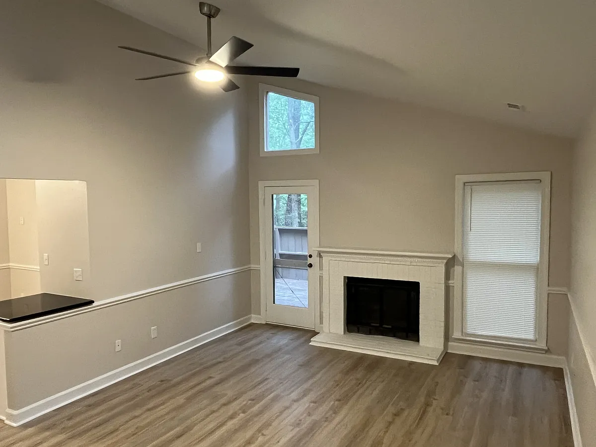 Building Photo - 200 W Woodcroft Pkwy #62A