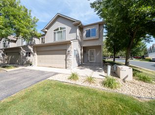 39 Lilac Ln, Farmington, MN 55024