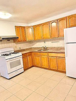 1st image of 41-11 47th St Floor 1