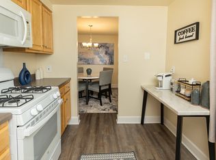 Colony Hill Apartments & Townhomes, Halethorpe, MD 21227