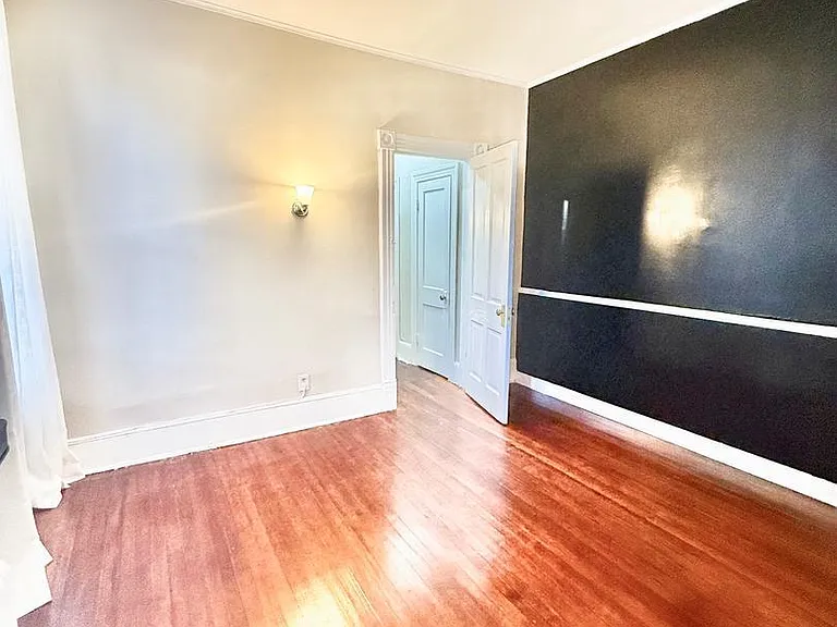 911 Prince St #2 — Photo 11