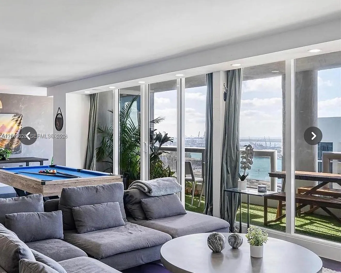 Venetia Condo — Photo 4