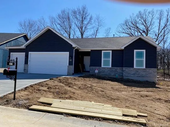 536 Birchwood Dr, Moscow Mills, MO 63362