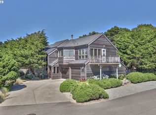 1255 Sandpiper Ln SW, Bandon, OR 97411