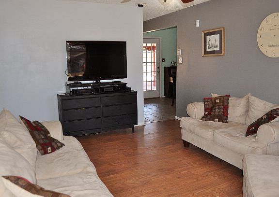 2nd image of 310 S Glenwood Dr