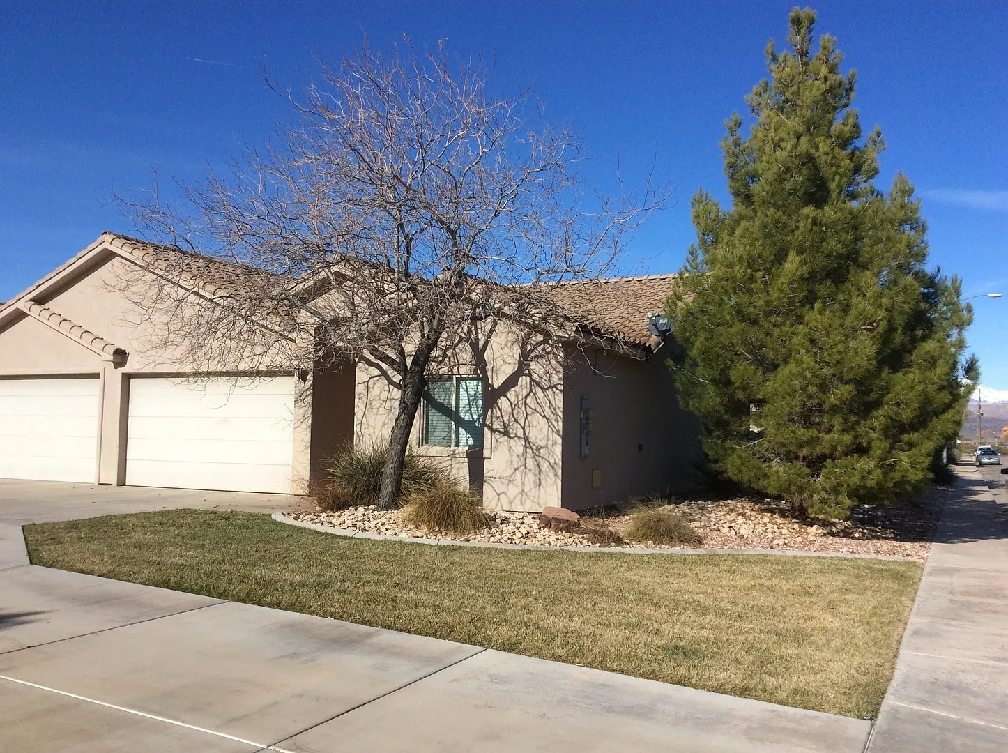 Townhome in Grand Legacy — Photo 1