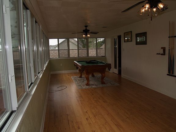 4th image of 212 Bayou Bend Dr