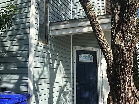 2nd image of 222 Carpenters Way APT 7