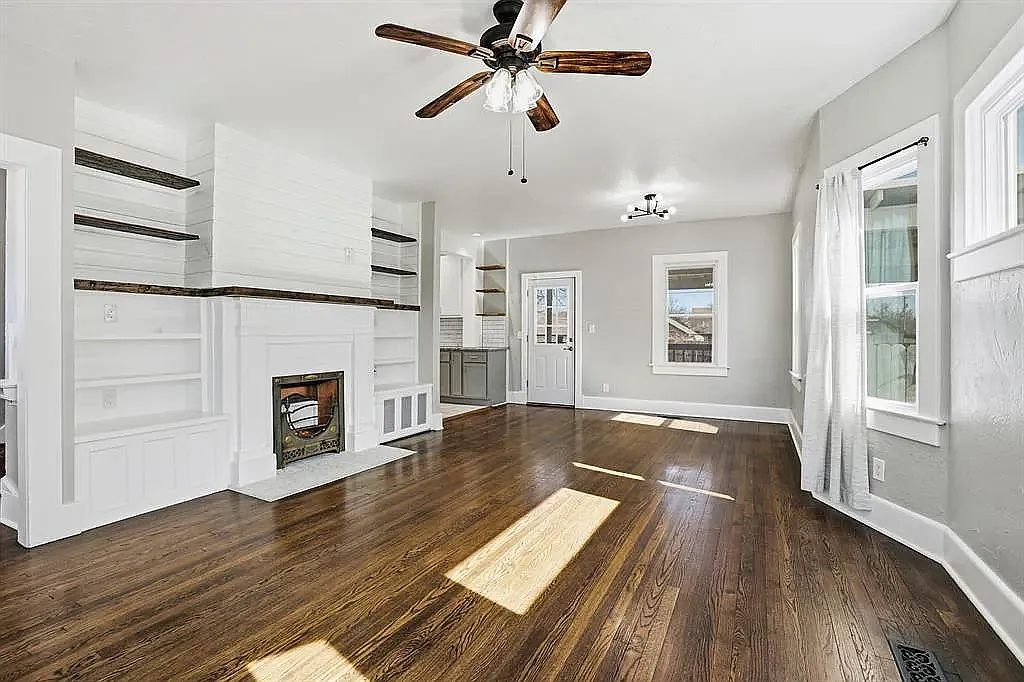 4 bed, 1616 sqft, $2,400 — Photo 2