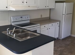 312 Hickory Ln, Bessemer City, NC 28016