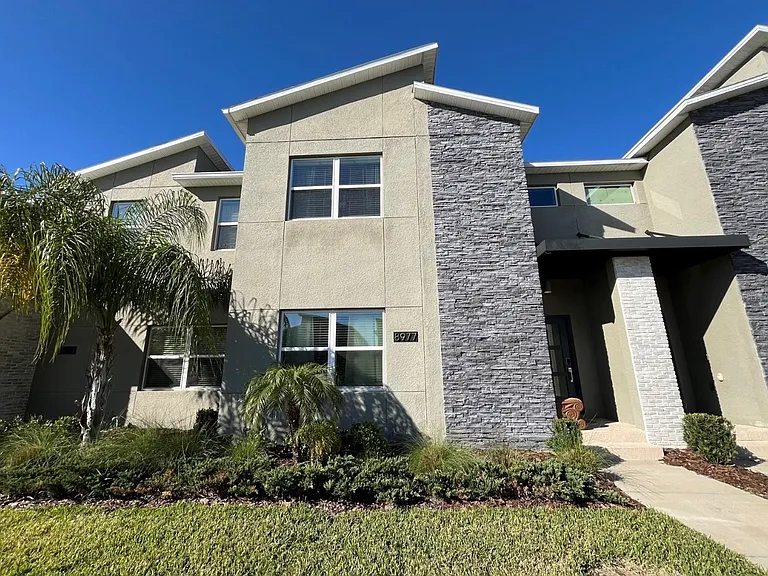 8977 Cabot Cliffs Dr — Photo 1
