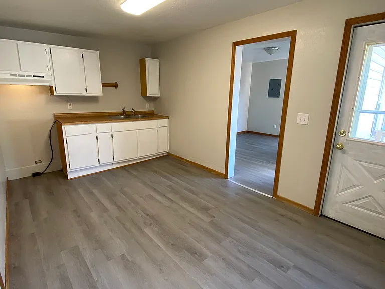 553 W Locust St #553 — Photo 6