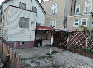 37 Wyona St, Brooklyn, NY 11207
