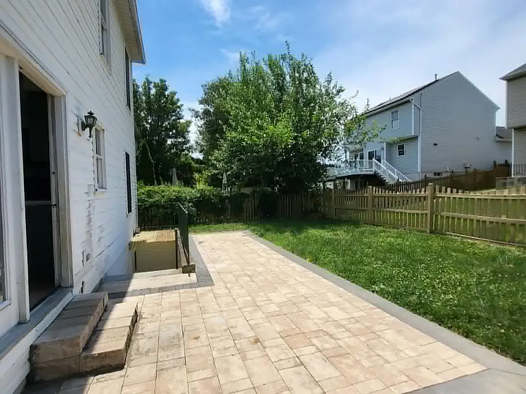 6412 Highbanks Ct — Photo 16