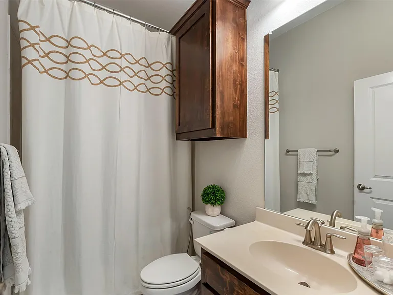 12818 Caterpillar Dr — Photo 29