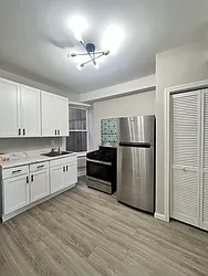 488 Kennedy Boulevard, #5