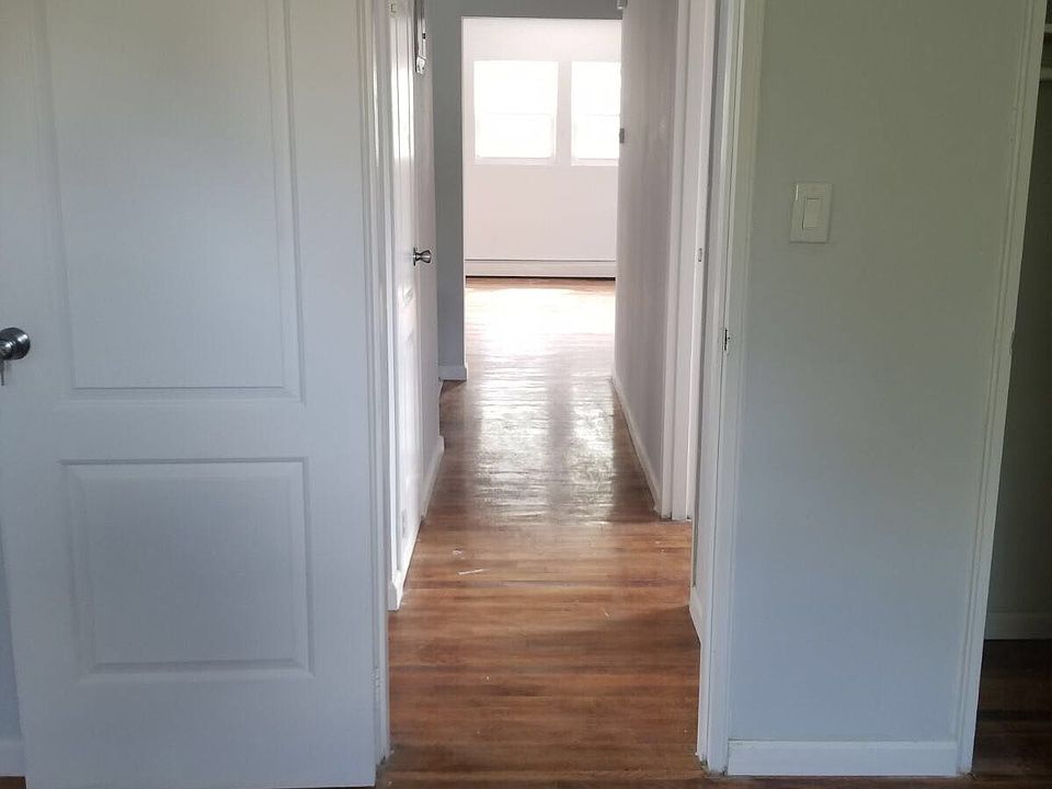 1st image of 170-3 115th Ave #3F