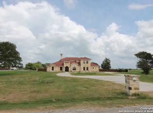 4014 Rakowitz Rd, Adkins, TX 78101