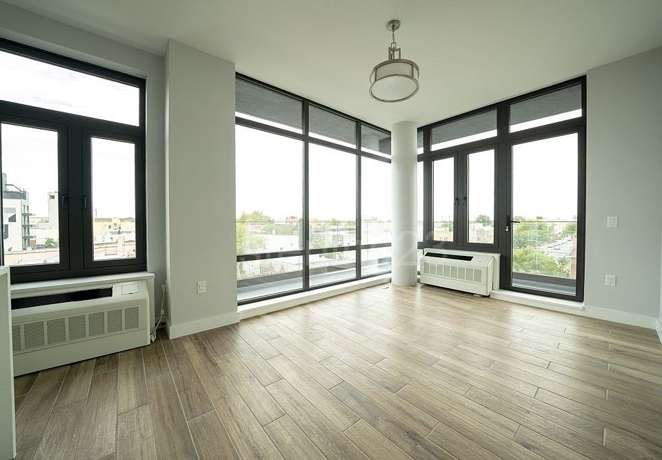 1st image of 3112 24th Ave APT 4B