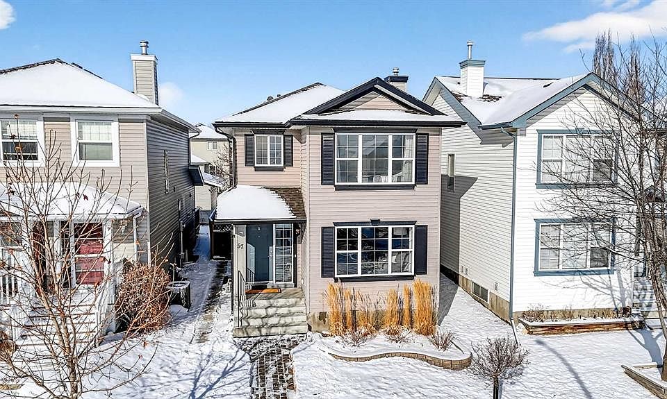 1st image of 57 E Everridge Way SW