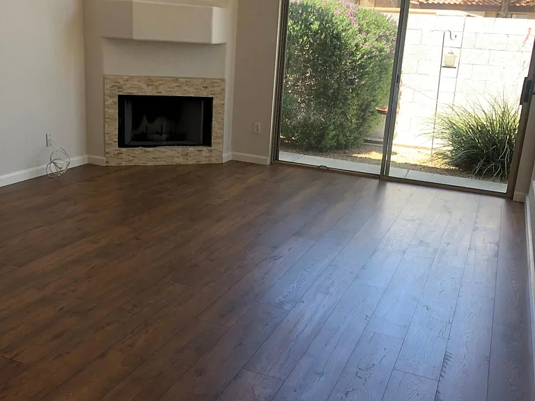 5626 E Kelton Ln — Photo 2