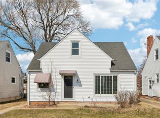 5902 Allanwood Dr, Cleveland, OH 44129