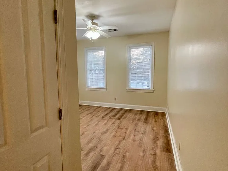 405 N Madison St — Photo 22