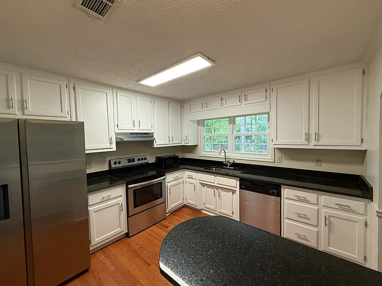 1325 Castle Royale Ct — Photo 11