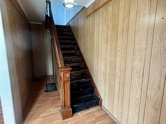5th image of 2 Gaylord St #4