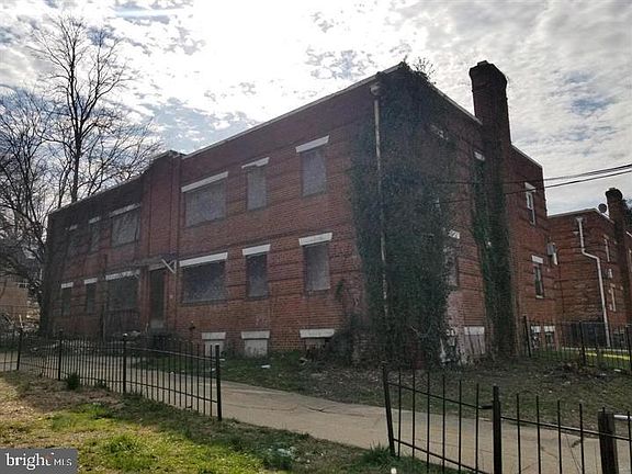 2nd image of 4639 Hillside Rd SE