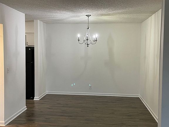 3rd image of 515 Basswood Ave APT C39